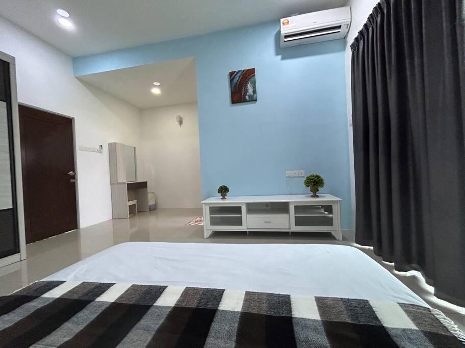 Holiday home Family Cozy 4r4b 12-13pax Sy23 Ipoh